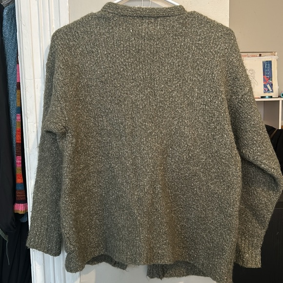 Sage green warm wool blend 90’s Vtg GAP button up cardigan - Picture 4 of 4